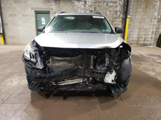 1GNKVFKD5FJ380024 - 2015 CHEVROLET TRAVERSE LS SILVER photo 5