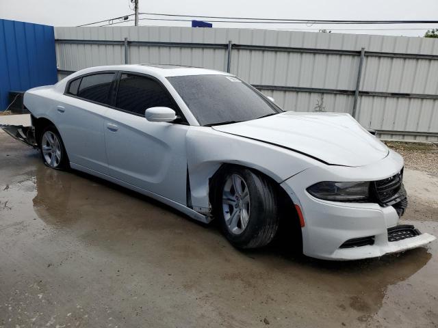 2C3CDXBG0KH643505 - 2019 DODGE CHARGER SXT WHITE photo 4