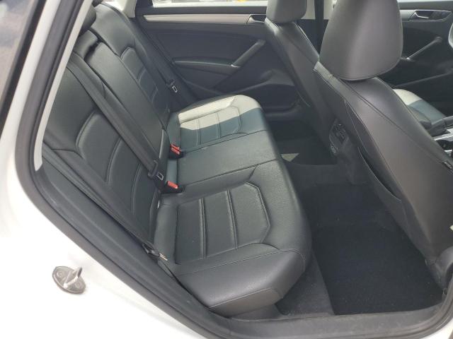 1VWLA7A32KC000298 - 2019 VOLKSWAGEN PASSAT WOLFSBURG WHITE photo 10