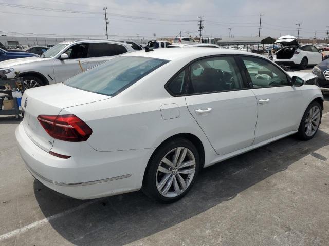 1VWLA7A32KC000298 - 2019 VOLKSWAGEN PASSAT WOLFSBURG WHITE photo 3