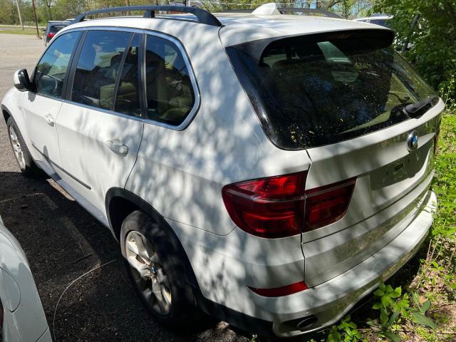 5UXZV4C58D0G50452 - 2013 BMW X5 XDRIVE35I WHITE photo 3