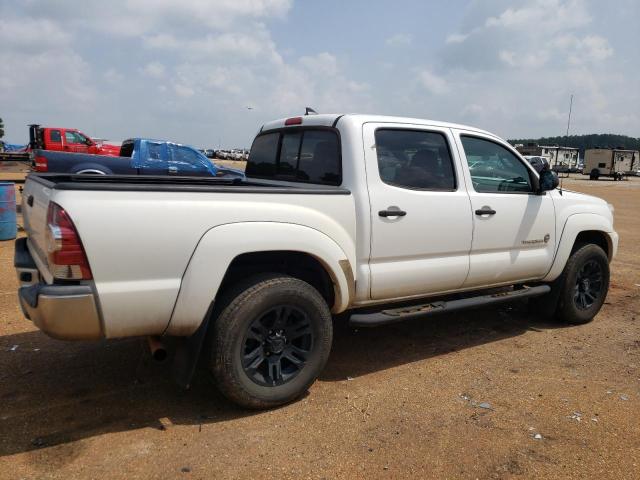 5TFJX4GN7FX048118 - 2015 TOYOTA TACOMA DOUBLE CAB PRERUNNER WHITE photo 3