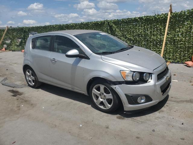 1G1JE6SB0F4195356 - 2015 CHEVROLET SONIC LTZ SILVER photo 4