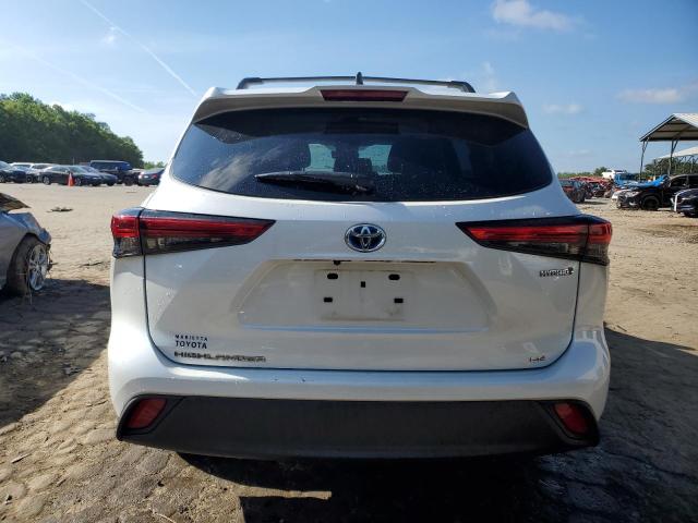 5TDZARAH5NS516193 - 2022 TOYOTA HIGHLANDER HYBRID LE WHITE photo 6