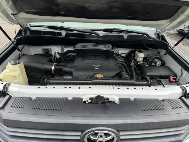 5TFUW5F14FX485126 - 2015 TOYOTA TUNDRA DOUBLE CAB SR/SR5 WHITE photo 8