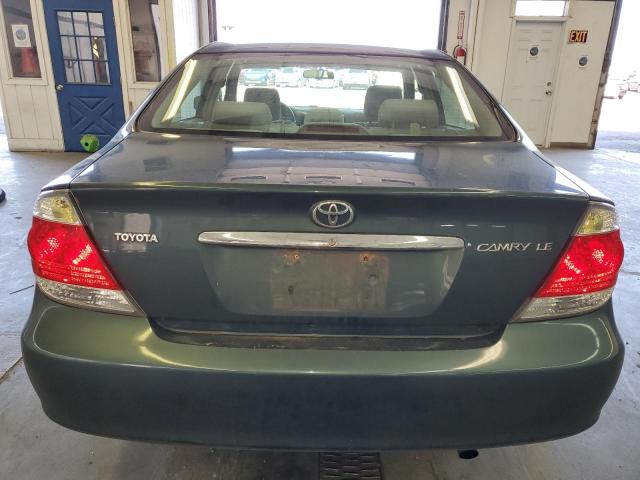 4T1BE32K55U086170 - 2005 TOYOTA CAMRY LE GREEN photo 6