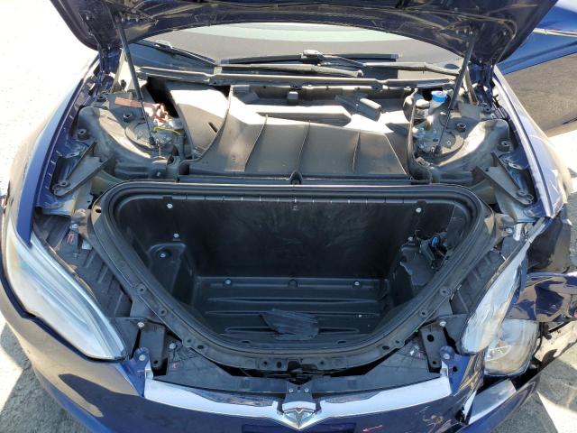 5YJSA1E26JF300098 - 2018 TESLA MODEL S BLUE photo 11