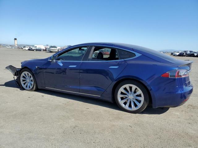 5YJSA1E26JF300098 - 2018 TESLA MODEL S BLUE photo 2