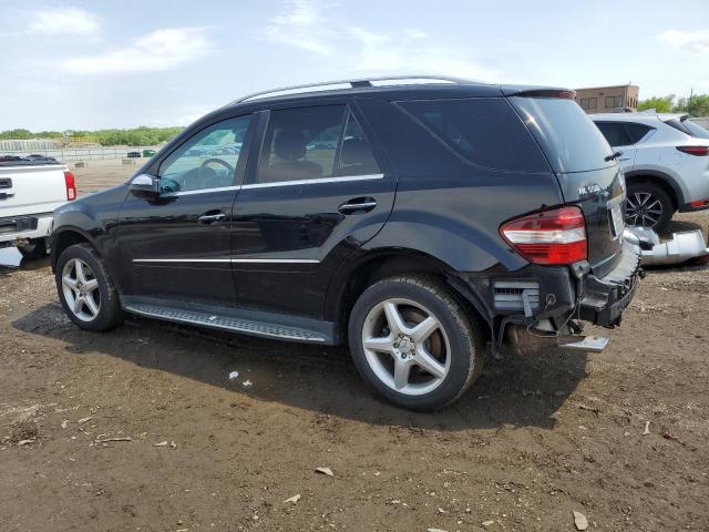 4JGBB72E09A485246 - 2009 MERCEDES-BENZ ML 550 BLACK photo 2