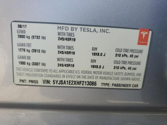 5YJSA1E2XHF213086 - 2017 TESLA MODEL S SILVER photo 13