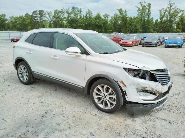 5LMCJ2C91HUL12146 - 2017 LINCOLN MKC SELECT Սպիտակ լուսանկար 4