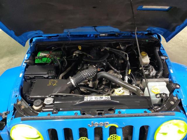 1J4BA5H12BL634745 - 2011 JEEP WRANGLER U SAHARA ლურჯი ფოტო 12