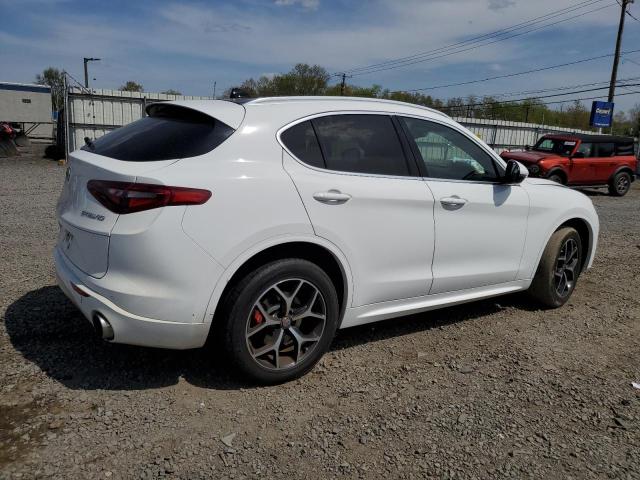 ZASPAKBN1M7D17256 - 2021 ALFA ROMEO STELVIO TI WHITE photo 3