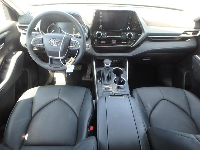 5TDGZRBH9NS578985 - 2022 TOYOTA HIGHLANDER XLE 蓝色 照片 8
