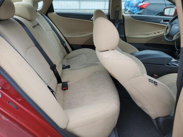 5NPEB4AC2CH447551 - 2012 HYUNDAI SONATA GLS RED photo 10