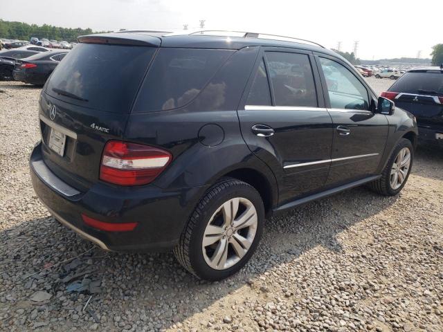 4JGBB8GB3BA715811 - 2011 MERCEDES-BENZ ML 350 4MATIC BLACK photo 3
