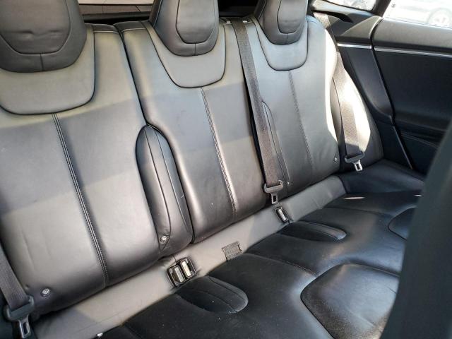 5YJSA1E25FF108839 - 2015 TESLA MODEL S შავი ფოტო 10