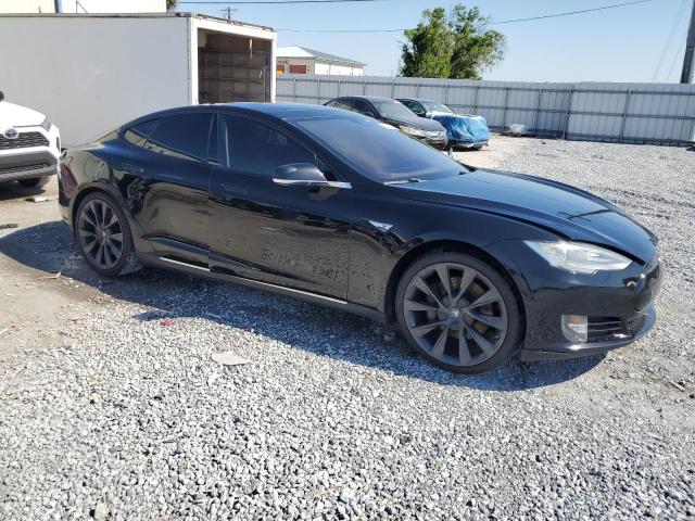 5YJSA1E25FF108839 - 2015 TESLA MODEL S შავი ფოტო 4