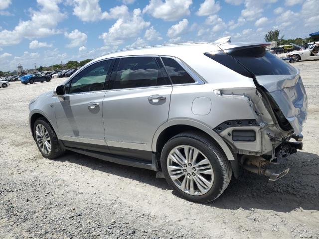 1GYKNERS5JZ121819 - 2018 CADILLAC XT5 PREMIUM LUXURY SILVER photo 2