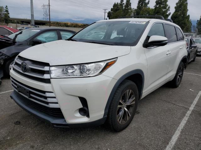 5TDZARFH1JS038065 - 2018 TOYOTA HIGHLANDER LE WHITE photo 1