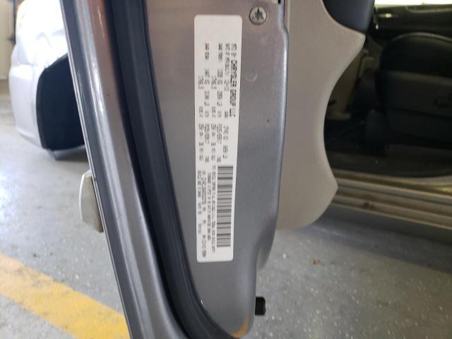 2C4RC1BG0ER233758 - 2014 CHRYSLER TOWN & COU TOURING SILVER photo 13