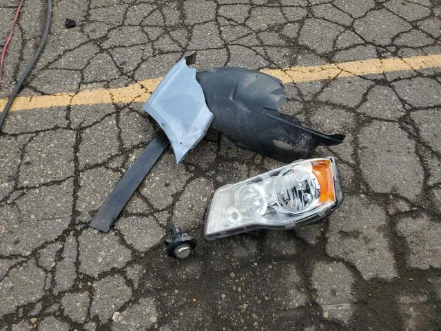 2C4RC1CG7DR665180 - 2013 CHRYSLER TOWN & COU TOURING L BLUE photo 13