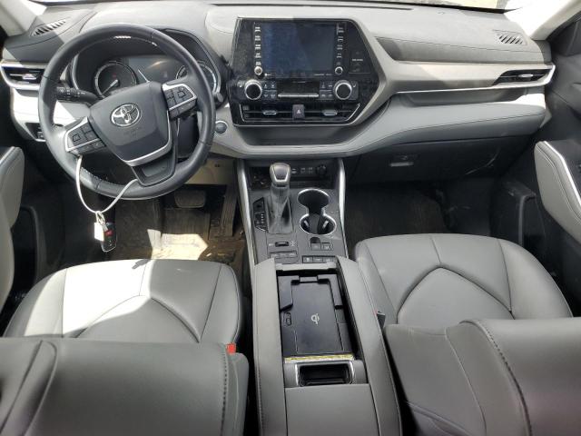 5TDHZRBH2NS189481 - 2022 TOYOTA HIGHLANDER XLE BLUE photo 8