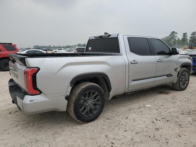 5TFNA5EC6PX011699 - 2023 TOYOTA TUNDRA CREWMAX PLATINUM Silber Foto 3