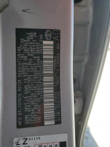 2T1KR32E37C651339 - 2007 TOYOTA COROLLA MA XR SILVER photo 12