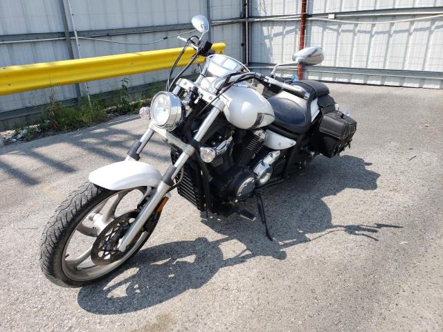 JYAVP33EXDA007527 - 2013 YAMAHA XVS1300 CU WHITE photo 2