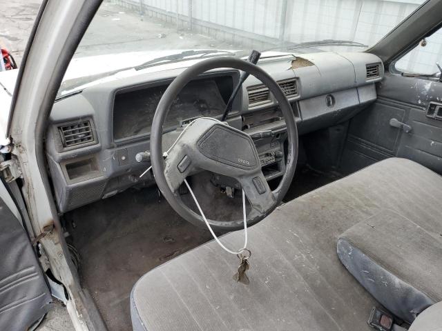 JT4RN70P4J0058581 - 1988 TOYOTA PICKUP XTRACAB RN70 DLX WHITE photo 8