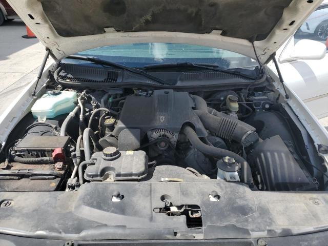 1LNHM81W33Y687937 - 2003 LINCOLN TOWN CAR EXECUTIVE WHITE photo 11