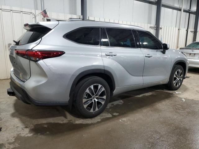 5TDHZRBH4LS502432 - 2020 TOYOTA HIGHLANDER XLE GRAY photo 3