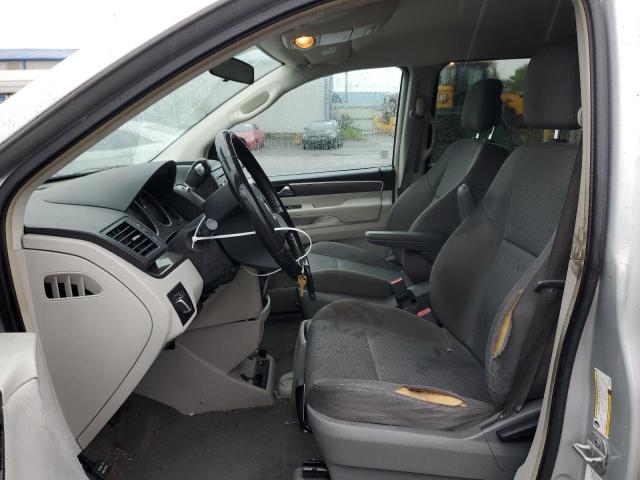 2V4RW4D16AR360645 - 2010 VOLKSWAGEN ROUTAN S GRAY photo 7