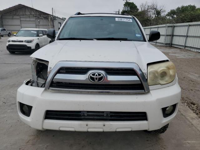 JTEBU14R28K016689 - 2008 TOYOTA 4 RUNNER SR5 WHITE photo 5