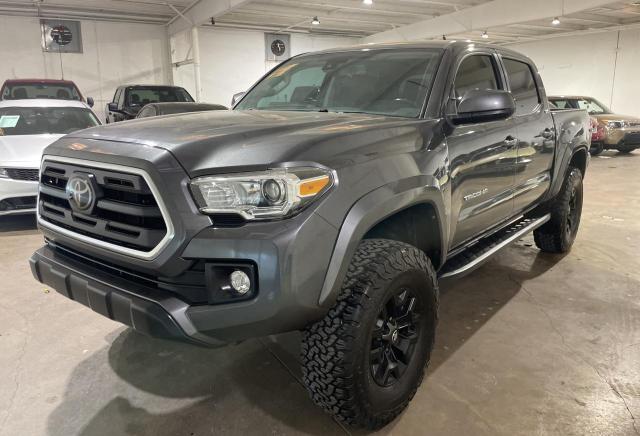 5TFAZ5CN2JX063561 - 2018 TOYOTA TACOMA DOUBLE CAB GRAY photo 2