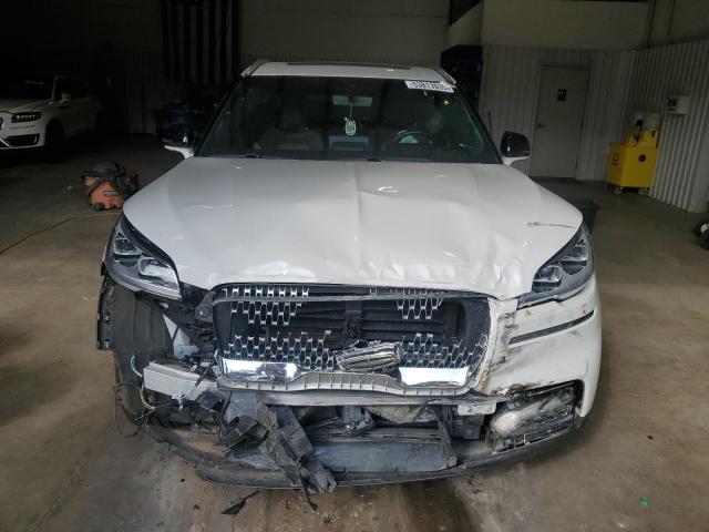 5LM5J7XC9MGL13856 - 2021 LINCOLN AVIATOR RESERVE Weiß Foto 5