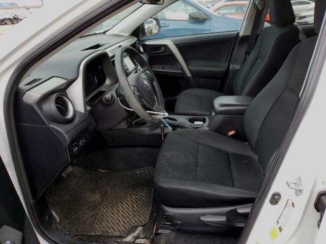 2T3ZFREV0HW357703 - 2017 TOYOTA RAV4 LE 白色 照片 7