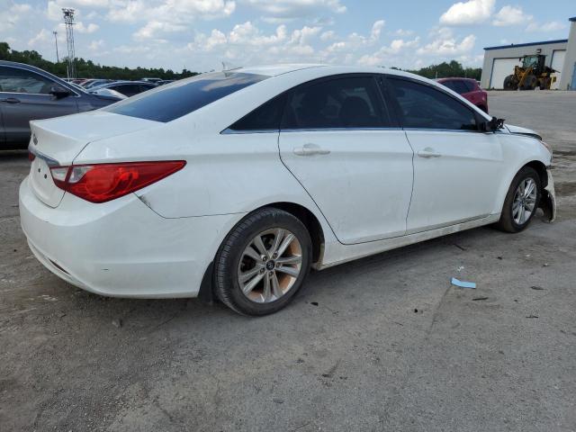 5NPEB4ACXCH496027 - 2012 HYUNDAI SONATA GLS WHITE photo 3