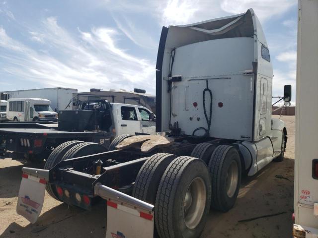 1XKADP9X7DJ352837 - 2013 KENWORTH CONSTRUCTI T660 WHITE photo 4