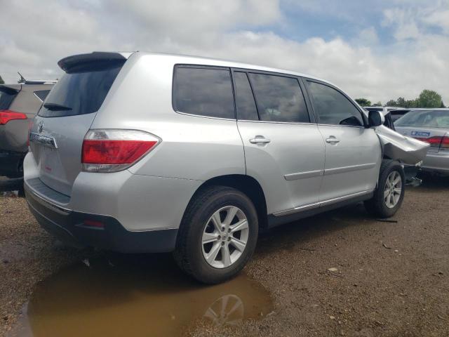 5TDZK3EH0DS092909 - 2013 TOYOTA HIGHLANDER BASE SILVER photo 3