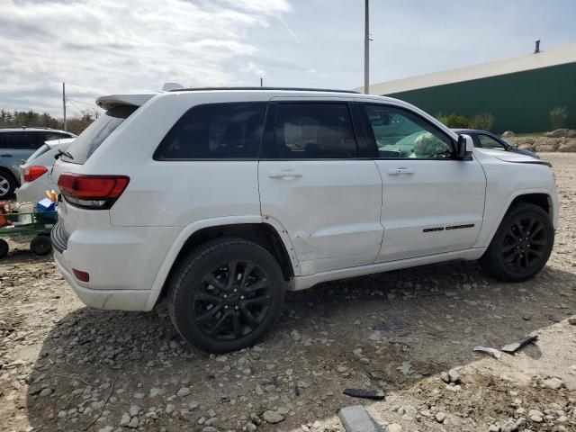 1C4RJFAG3JC351178 - 2018 JEEP GRAND CHER LAREDO WHITE photo 3