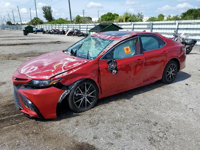 4T1T11AK4PU092437 - 2023 TOYOTA CAMRY SE NIGHT SHADE RED photo 1