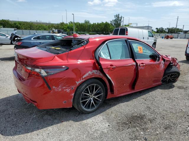 4T1T11AK4PU092437 - 2023 TOYOTA CAMRY SE NIGHT SHADE RED photo 3