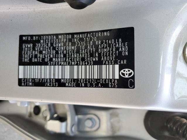 5YFEPMAE7MP186439 - 2021 TOYOTA COROLLA LE SILVER photo 12