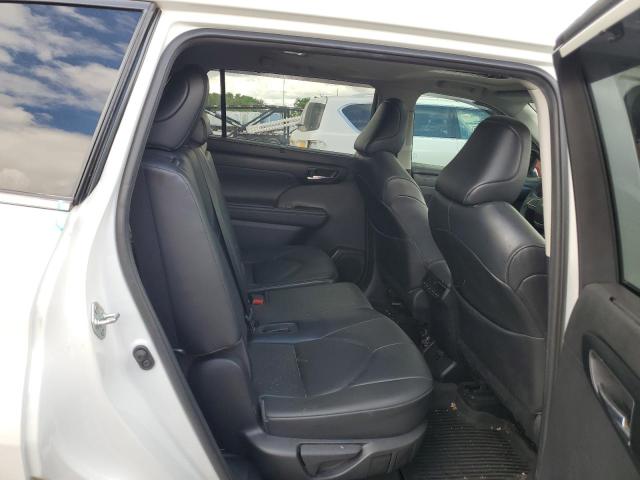 5TDGZRBH5LS502838 - 2020 TOYOTA HIGHLANDER XLE WHITE photo 11