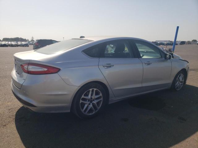 3FA6P0H72GR329970 - 2016 FORD FUSION SE SILVER photo 3