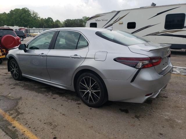 4T1G11AK5RU848684 - 2024 TOYOTA CAMRY SE NIGHT SHADE SILVER photo 2