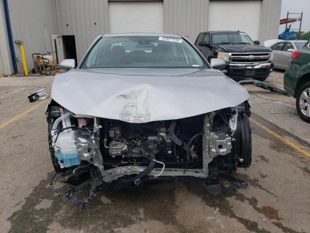 4T1G11AK5RU848684 - 2024 TOYOTA CAMRY SE NIGHT SHADE SILVER photo 5