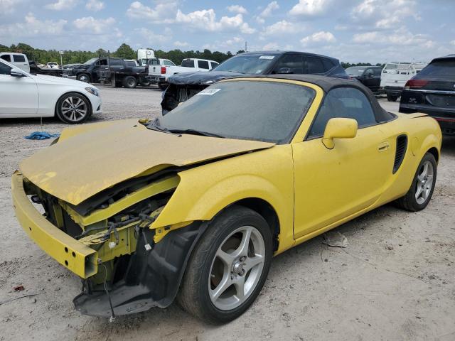 JTDFR320820049738 - 2002 TOYOTA MR2 SPYDER YELLOW photo 1